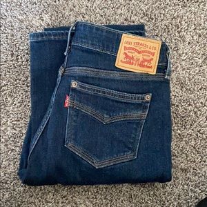 715 Bootcut Levi’s